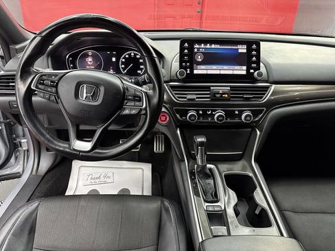Used 2018 Honda Accord Sport image 11