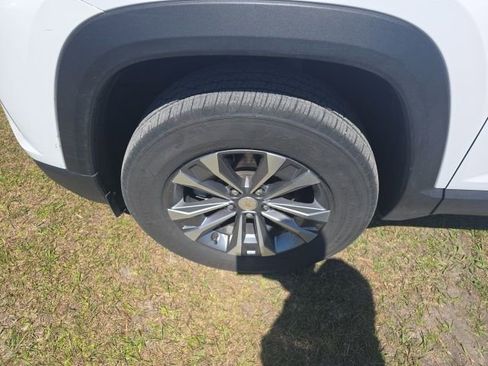 Used 2025 Chevrolet Equinox LT image 21