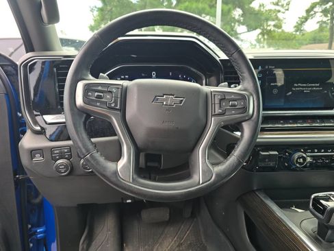 Used 2025 Chevrolet Silverado 1500 LT Trail Boss w/ Convenience Package II AWD/4WD image 17