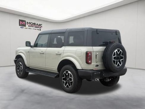 Used 2025 Ford Bronco Outer Banks AWD/4WD image 7