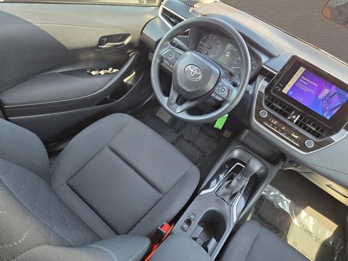 Used 2025 Toyota Corolla LE FWD image 15