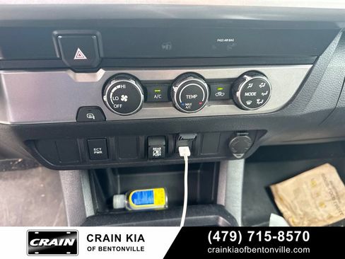 Used 2020 Toyota Tacoma SR5 RWD image 27