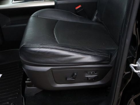 Used 2014 RAM 1500 Laramie w/ Convenience Group image 41