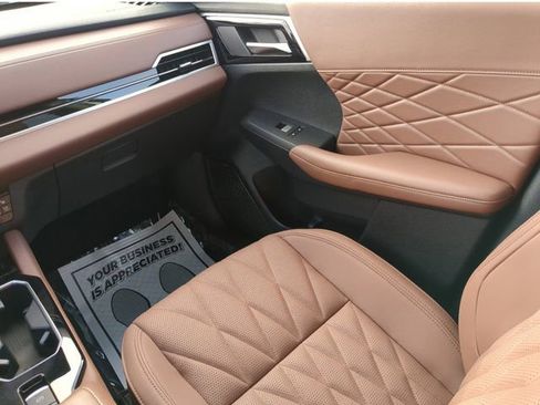 New 2026 Mitsubishi Outlander SEL FWD image 19