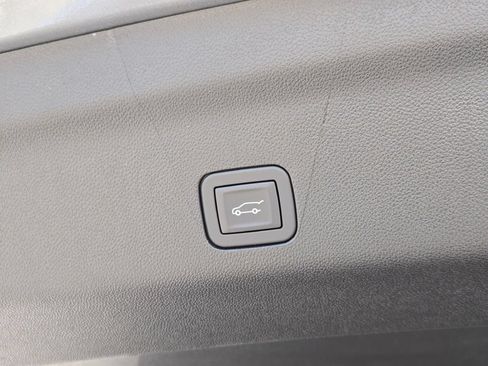 New 2026 GMC Yukon Denali w/ Sun & Power Step Package AWD/4WD image 27