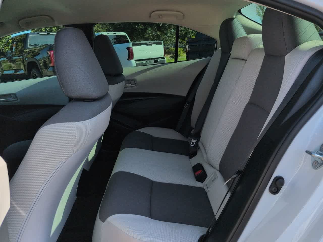 Used 2026 Toyota Corolla LE FWD image 13