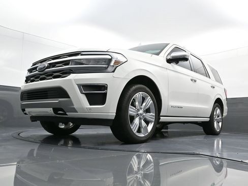Used 2023 Ford Expedition Platinum image 24