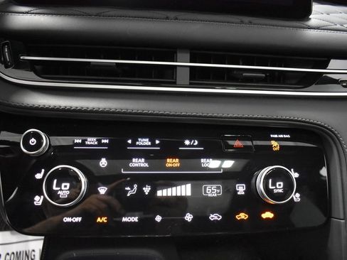 Used 2025 INFINITI QX60 Autograph w/ Cargo Package AWD/4WD image 23