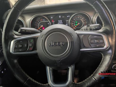 Used 2019 Jeep Wrangler Unlimited Sahara w/ Cold Weather Group AWD/4WD image 21