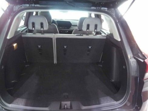 Used 2025 Chevrolet TrailBlazer LT AWD/4WD image 11