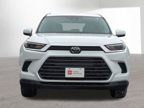 Certified 2026 Toyota Grand Highlander XLE image 2