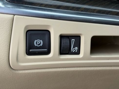 Used 2017 Cadillac XT5 Base image 20