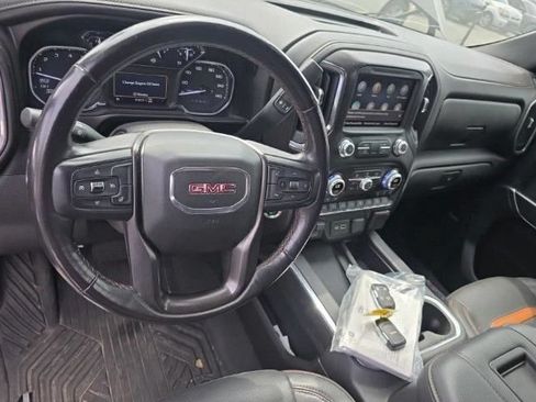 Used 2020 GMC Sierra 1500 AT4 w/ AT4 Premium Package AWD/4WD image 2