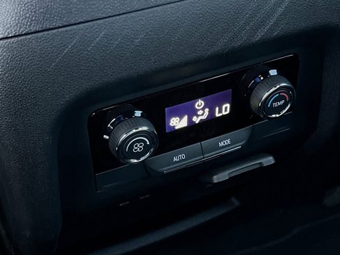 New 2025 Chevrolet Traverse LT w/ Enhanced Driving Package image 14