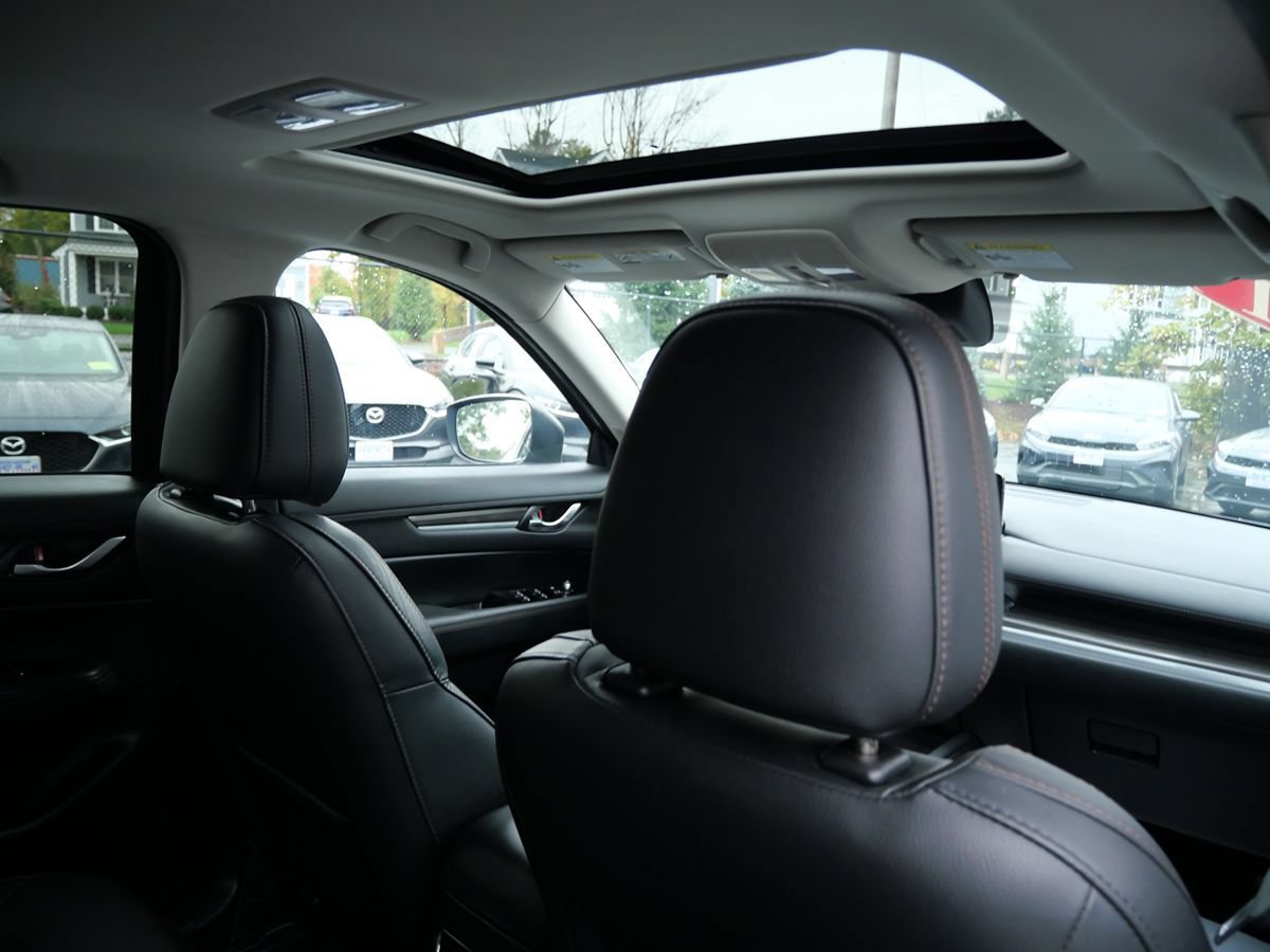 Used 2021 MAZDA CX-5 Grand Touring AWD/4WD image 30