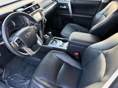 Used 2015 Toyota 4Runner SR5 image 16