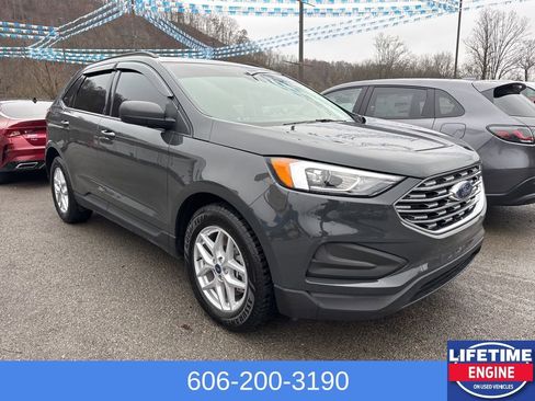 Used 2021 Ford Edge SE image 3