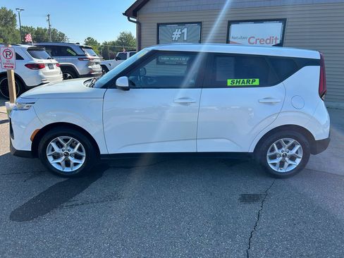 Used 2021 Kia Soul S FWD image 8