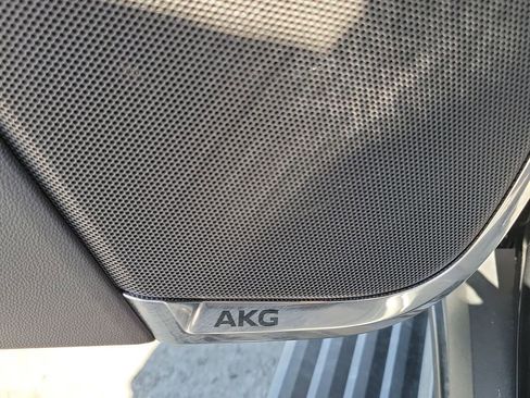 Used 2025 Cadillac Escalade ESV Sport Platinum image 24