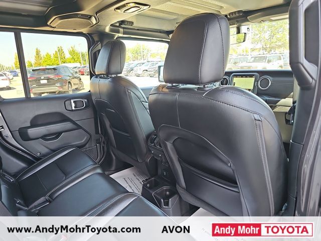 Used 2020 Jeep Gladiator Overland AWD/4WD image 29