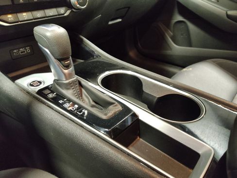 Used 2024 Nissan Altima 2.5 SV image 26