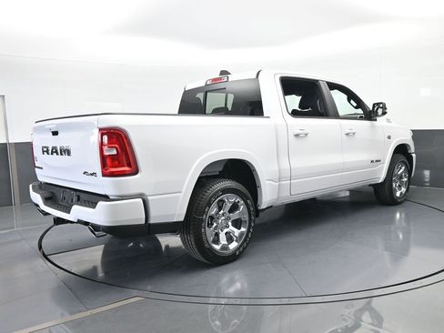 New 2026 RAM 1500 4x4 Crew Cab image 6