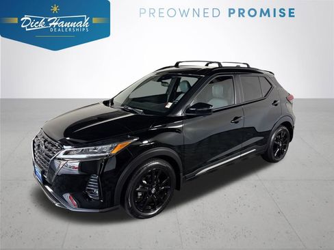 Used 2021 Nissan Kicks SR w/ SR Premium Package FWD image 1