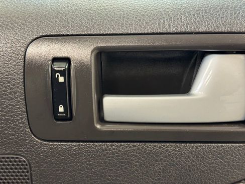 Used 2007 Ford Mustang GT Premium image 25