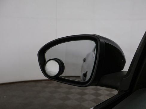 Used 2023 Nissan Sentra SR w/ Trunk Package FWD image 32