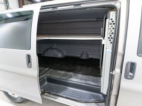 Used 2008 Chevrolet Express 1500 w/ Power Package RWD image 10