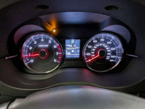 Used 2015 Subaru Forester 2.5i Touring image 19