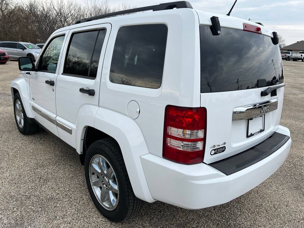Used 2012 Jeep Liberty Sport AWD/4WD image 5