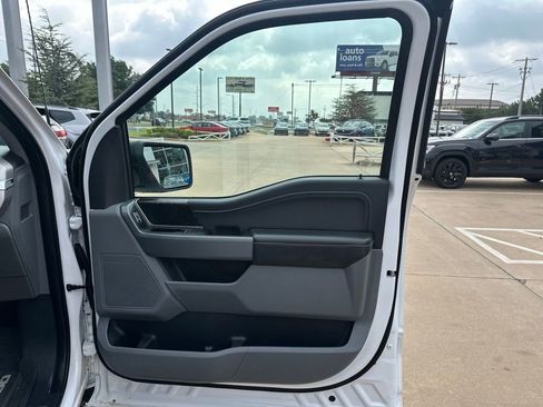 Used 2022 Ford F150 XLT w/ Equipment Group 302A High AWD/4WD image 18