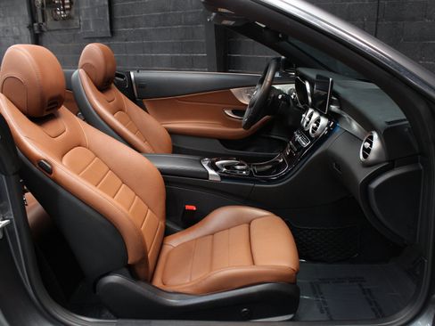 Used 2017 Mercedes-Benz C 300 Cabriolet image 46
