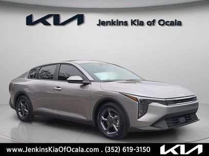 New 2025 Kia K4 LXS