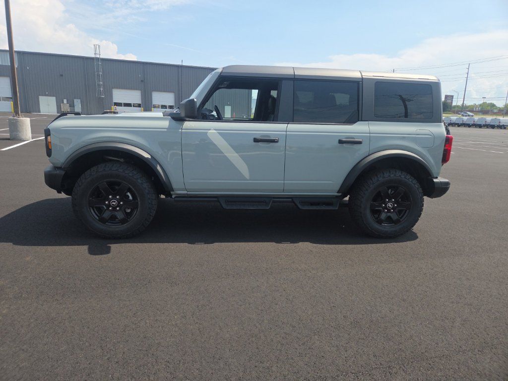 Used 2023 Ford Bronco Black Diamond AWD/4WD image 6