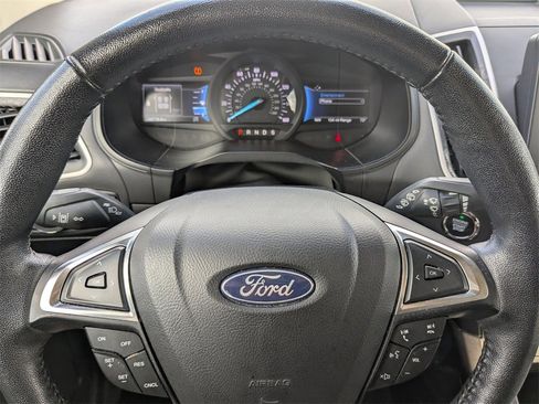 Used 2023 Ford Edge SEL image 28