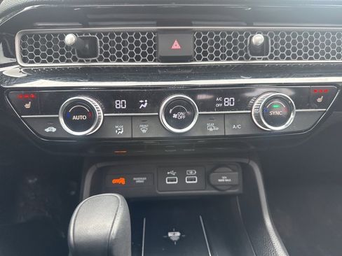 Used 2024 Honda Civic Touring image 17