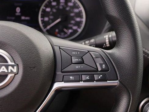 Used 2024 Nissan Sentra SV image 12