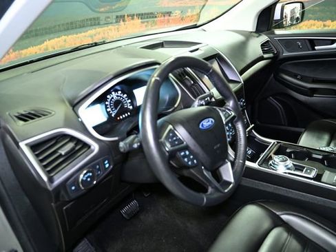 Used 2020 Ford Edge SEL w/ Convenience Package image 23