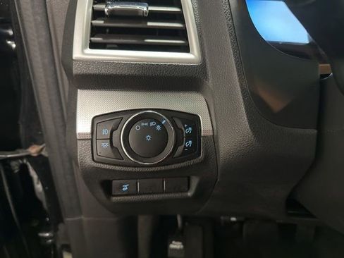 Used 2014 Ford Explorer XLT w/ Equipment Group 202A image 17