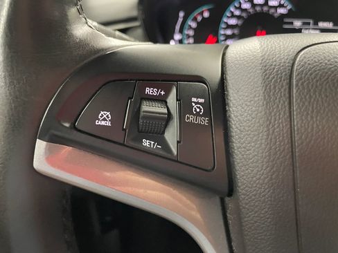 Used 2017 Chevrolet Trax LT w/ LT Convenience Package FWD image 28