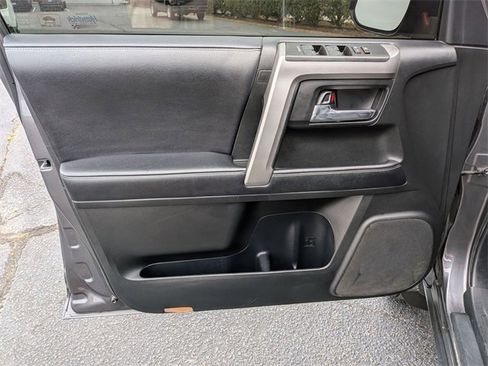 Used 2019 Toyota 4Runner SR5 image 12