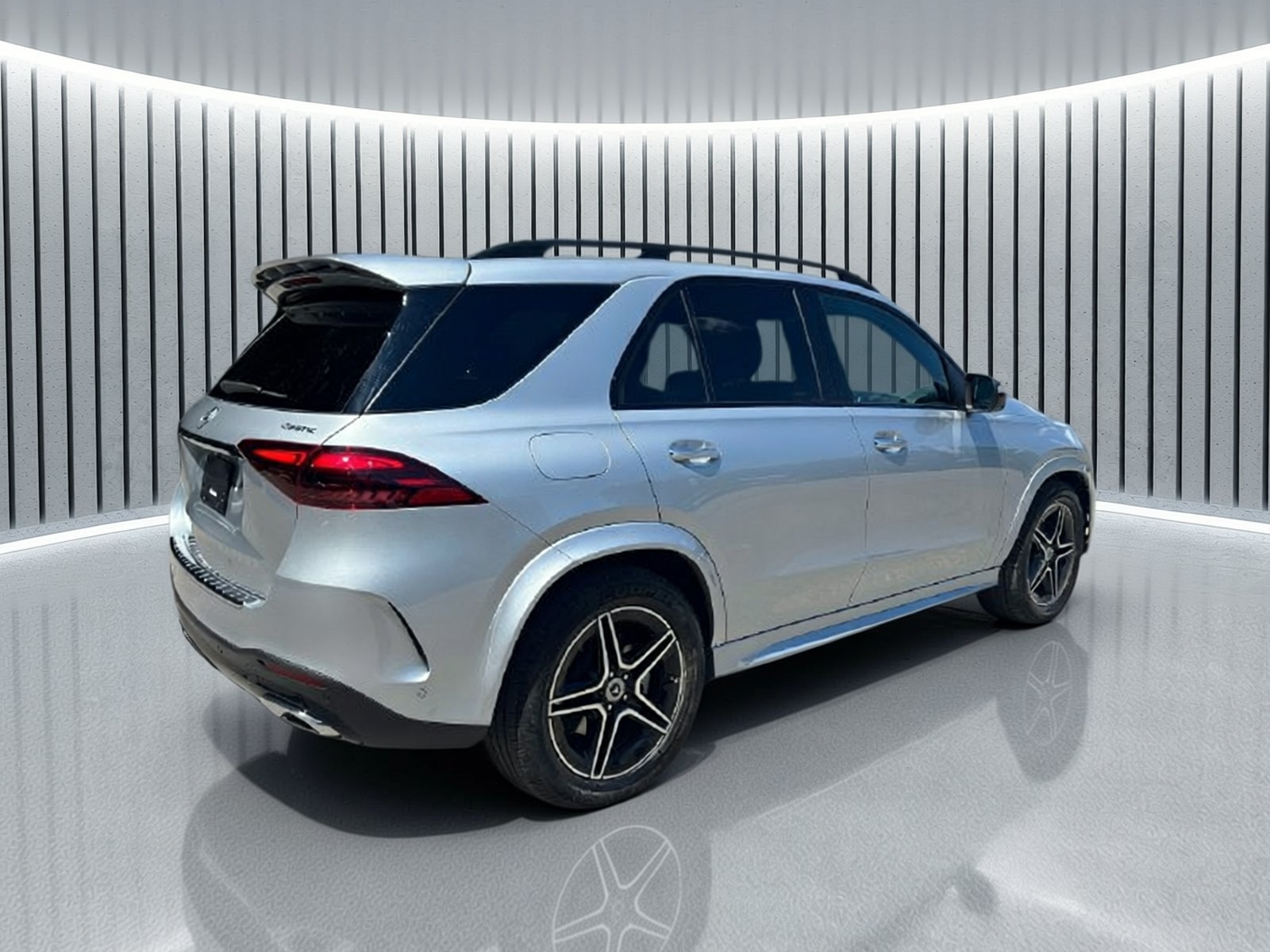 Certified 2025 Mercedes-Benz GLE 350 4MATIC image 5