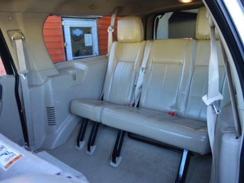 Used 2012 Ford Expedition EL XLT image 14