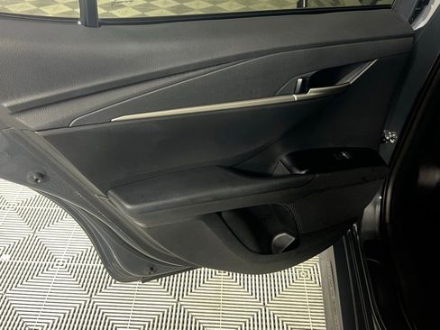 Used 2025 Toyota Camry SE image 27