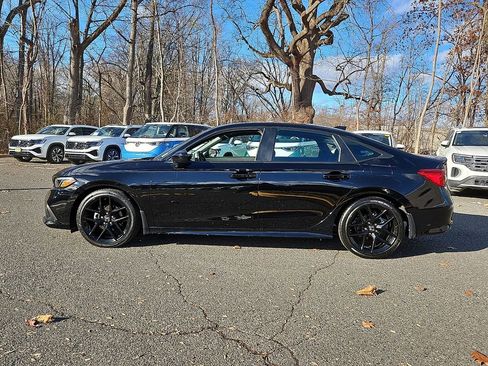 Used 2023 Honda Civic Sport image 8