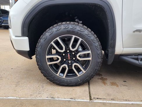 New 2026 GMC Sierra 1500 AT4 w/ AT4 Premium Package AWD/4WD image 54