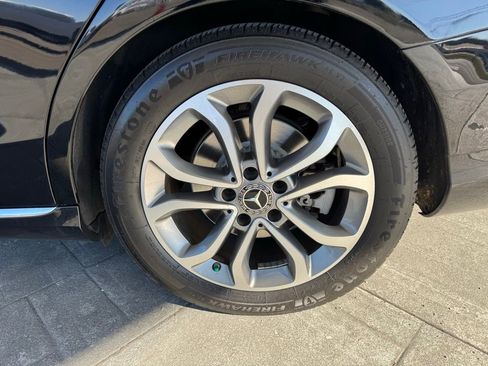 Used 2018 Mercedes-Benz C 300 Sedan image 4