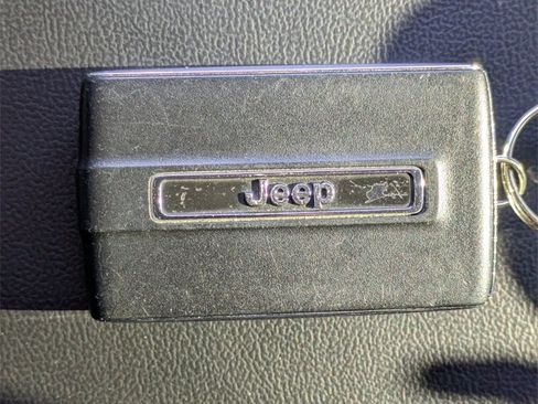 Used 2022 Jeep Grand Cherokee L Limited w/ Trailer Tow Group (B) image 35